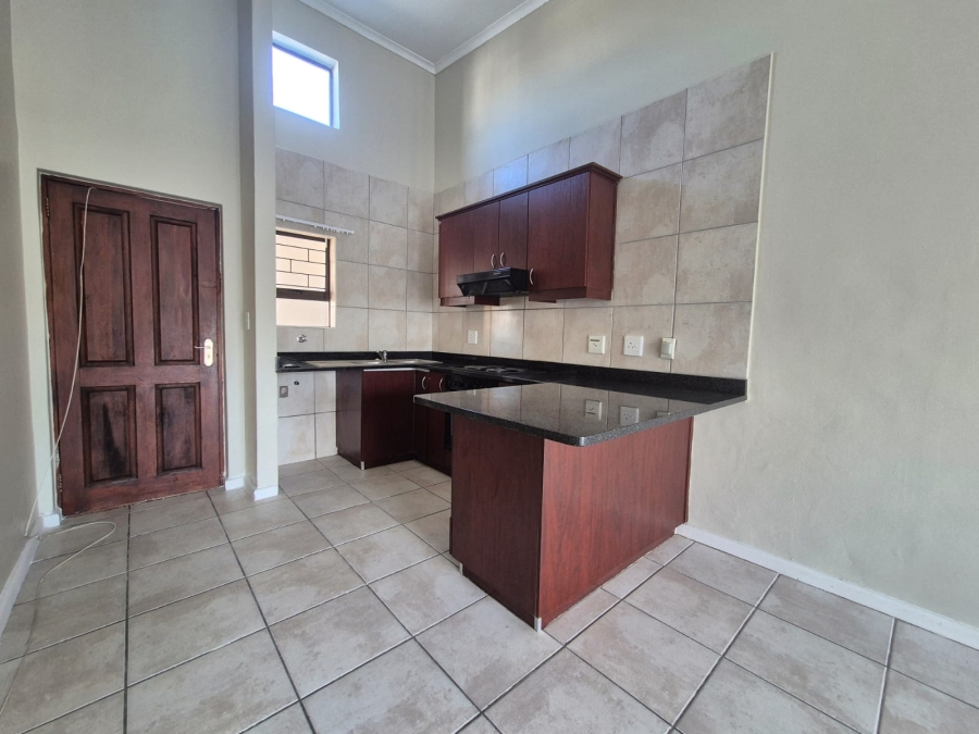 To Let 2 Bedroom Property for Rent in Sonstraal Heights Western Cape